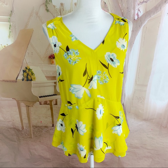 Cabi Yellow Floral Dazzle Blouse - Picture 6 of 12